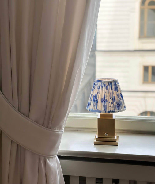 Athena Rechargeable Table Lamp (Blue Flower)