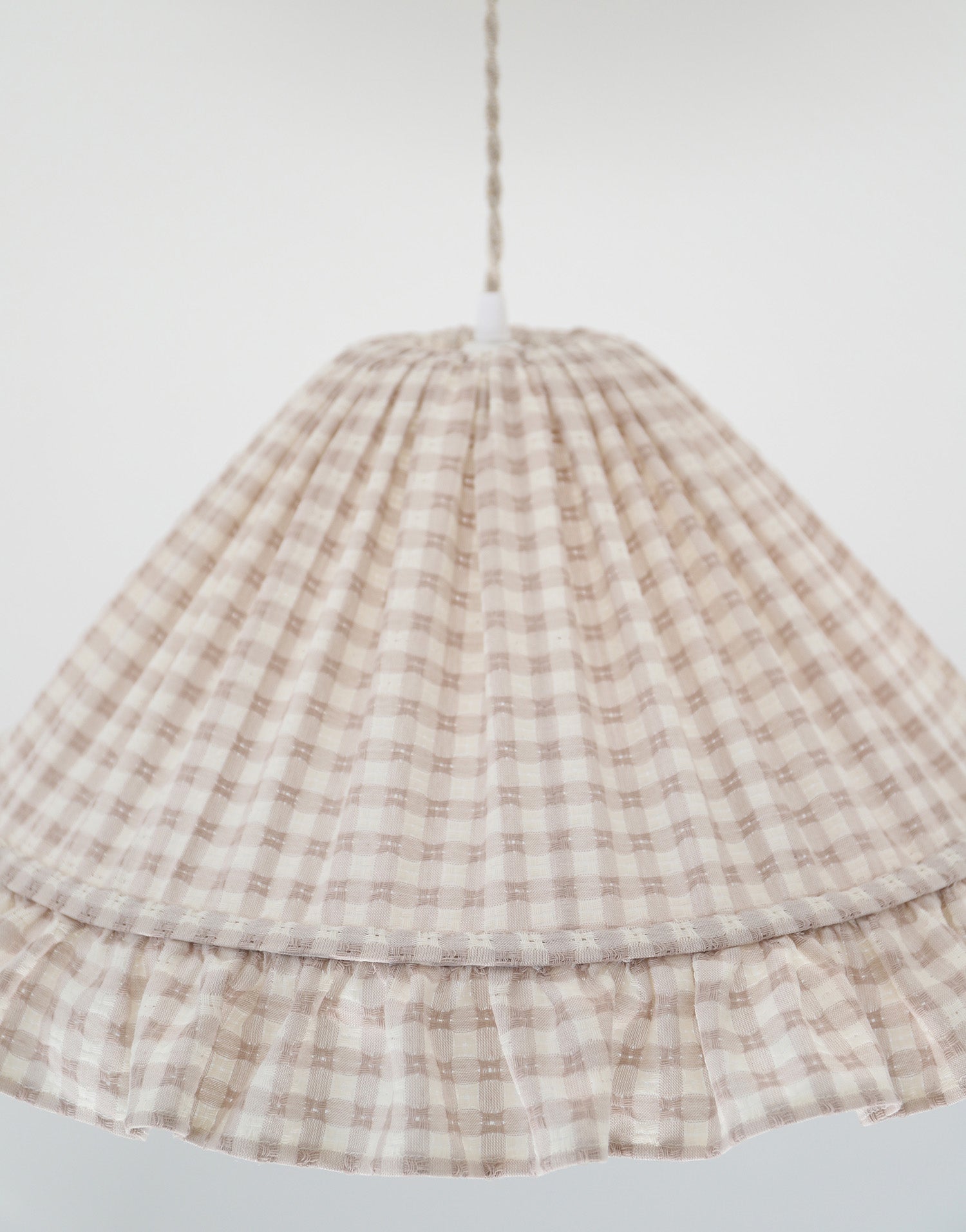 Conical Pendant Light With Ruffle Emilia “Petits Carreaux Beige”