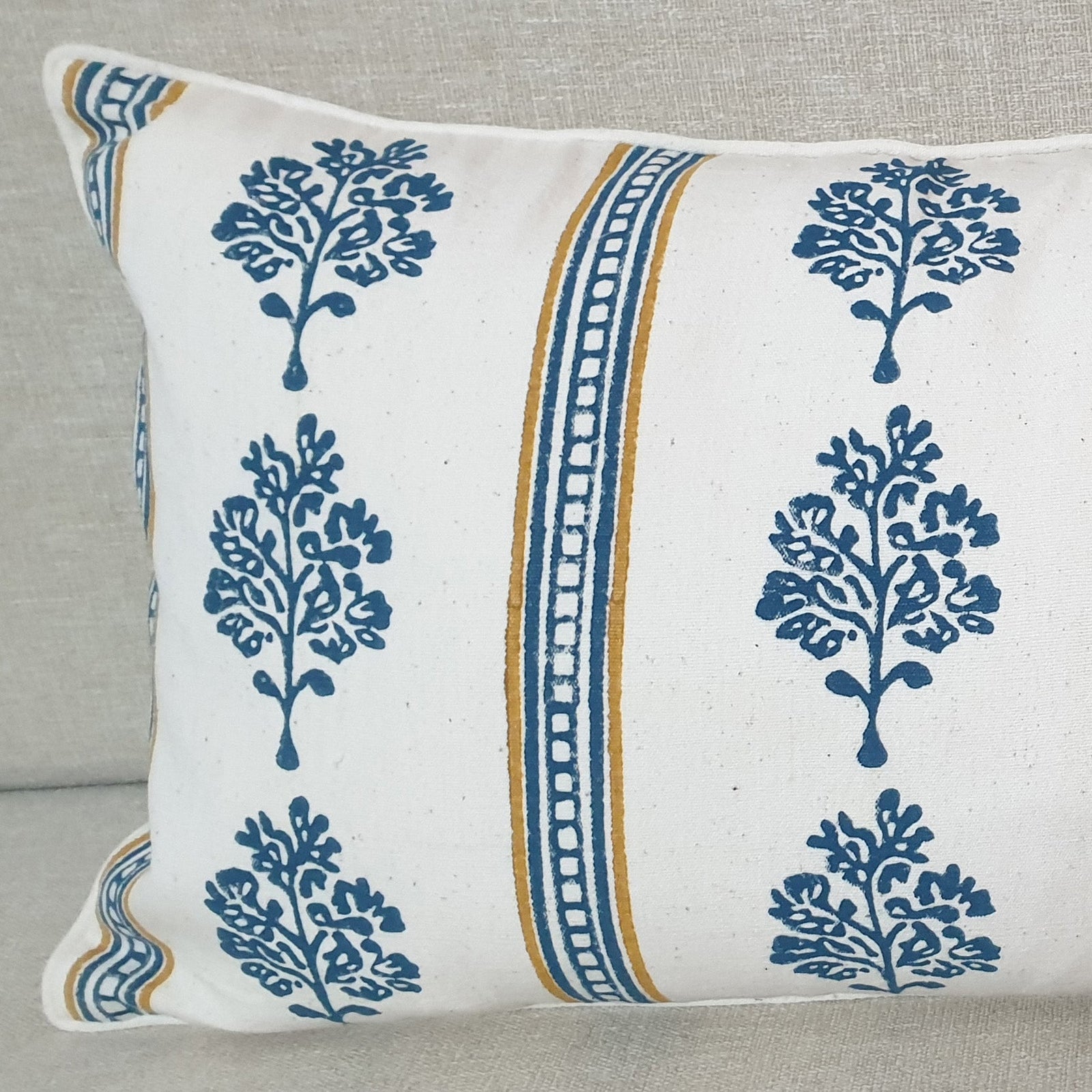 Sara Lumbar Pillow Cover