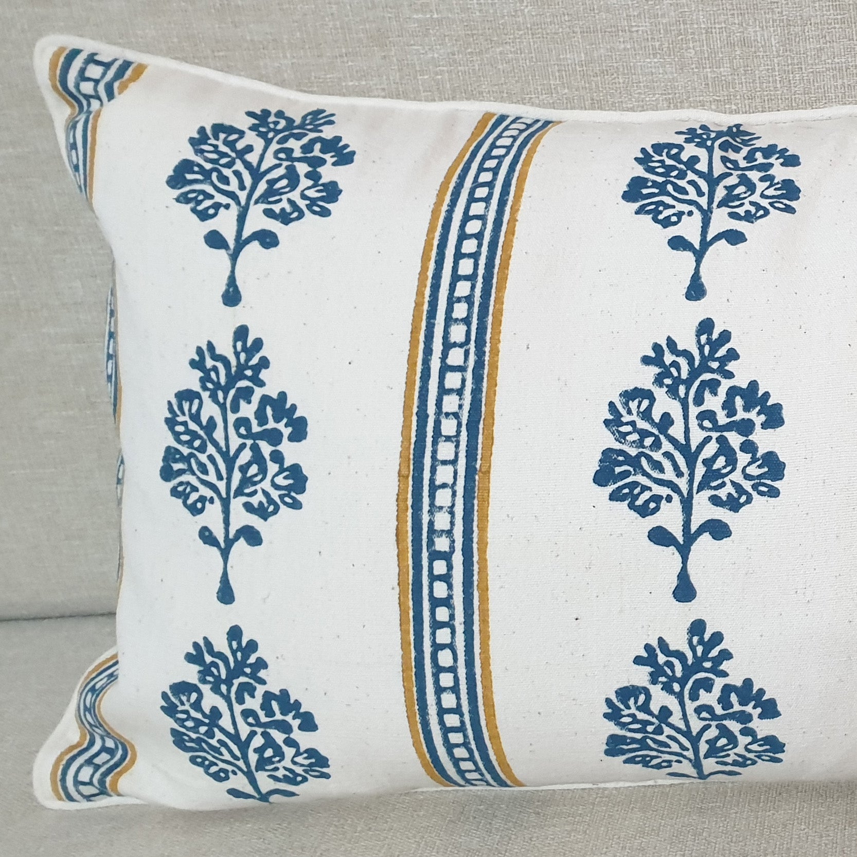 Sara Lumbar Pillow Cover