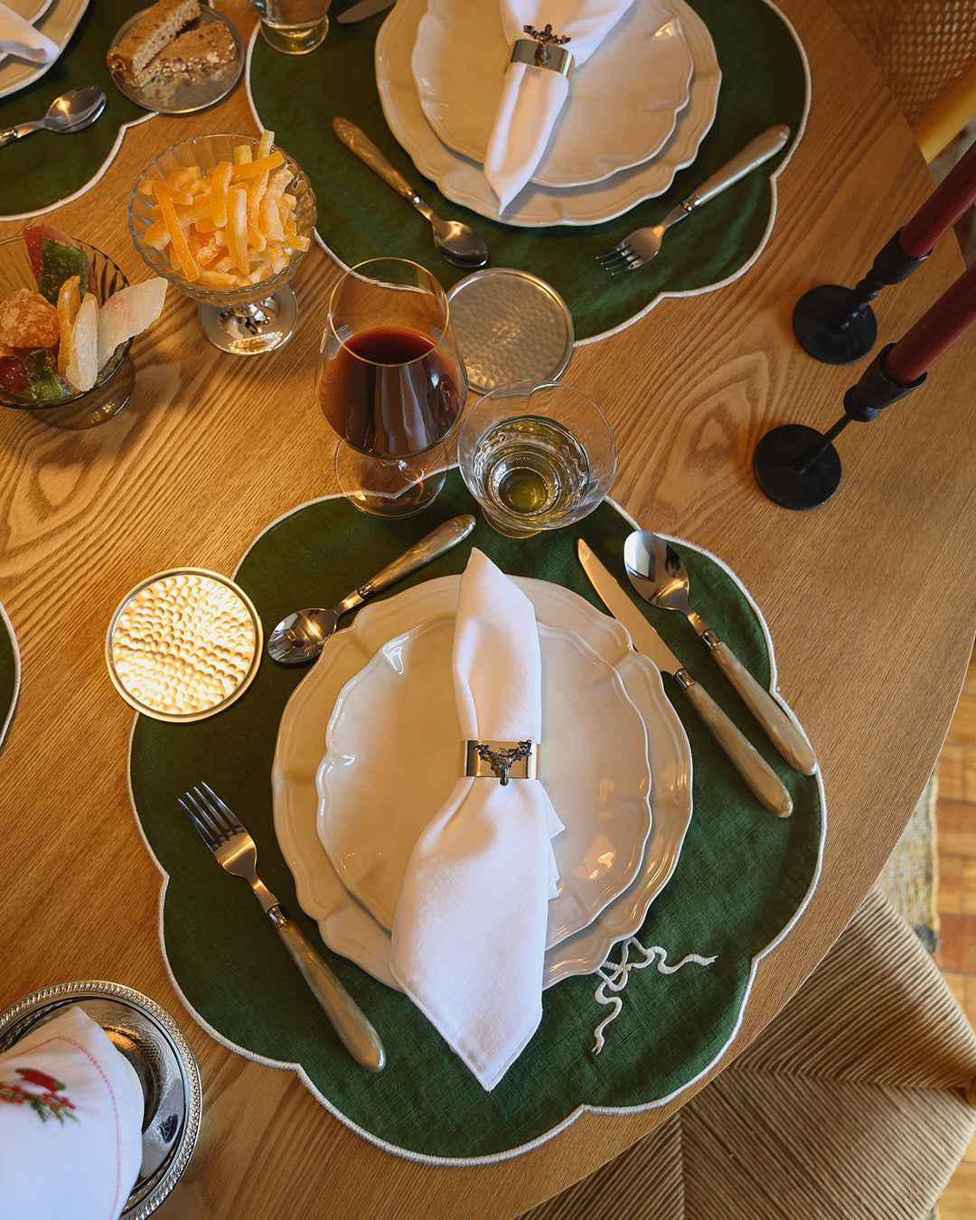 Bow Placemat, Green with White