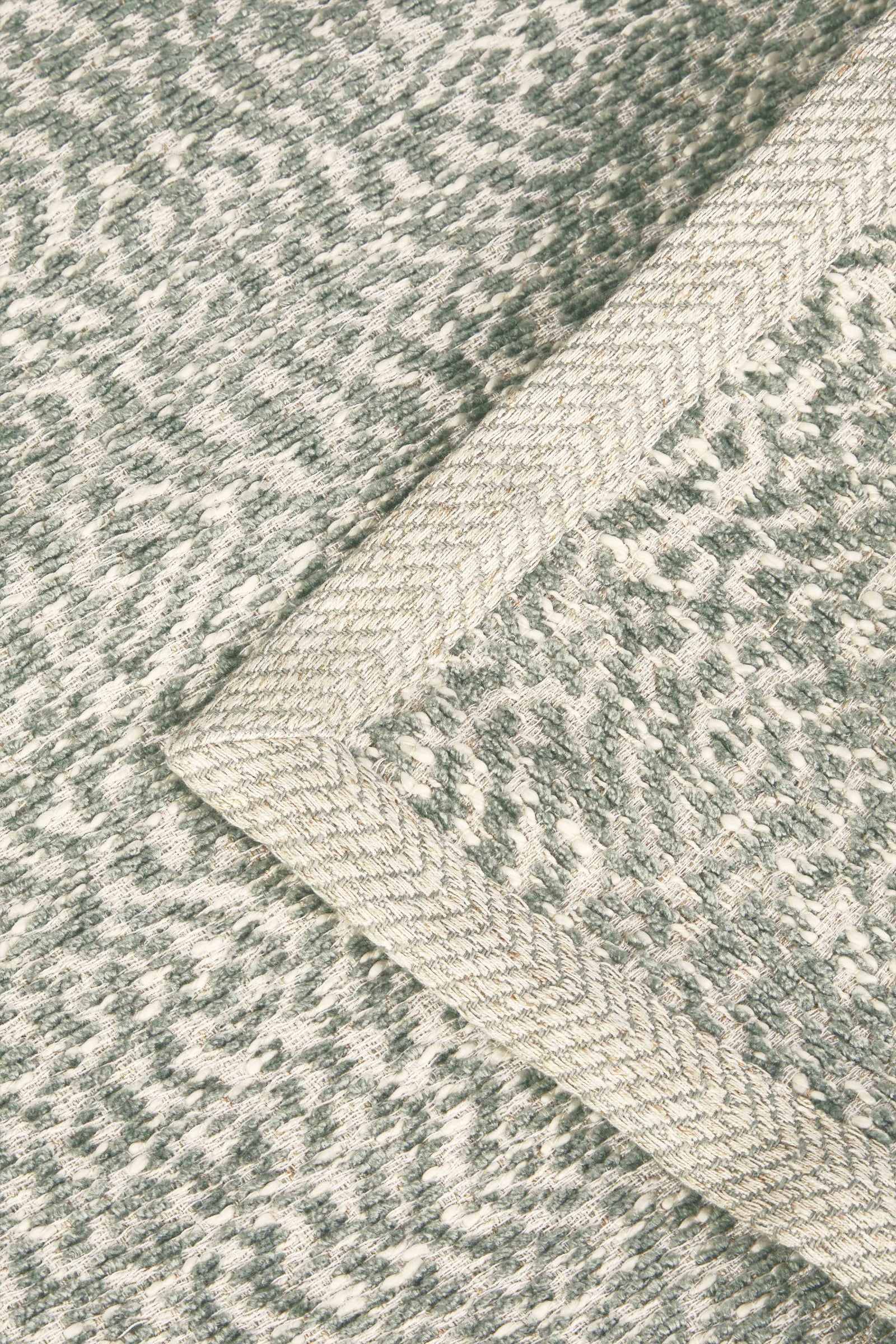 Sawan Jacquard Throw - Leaf Green