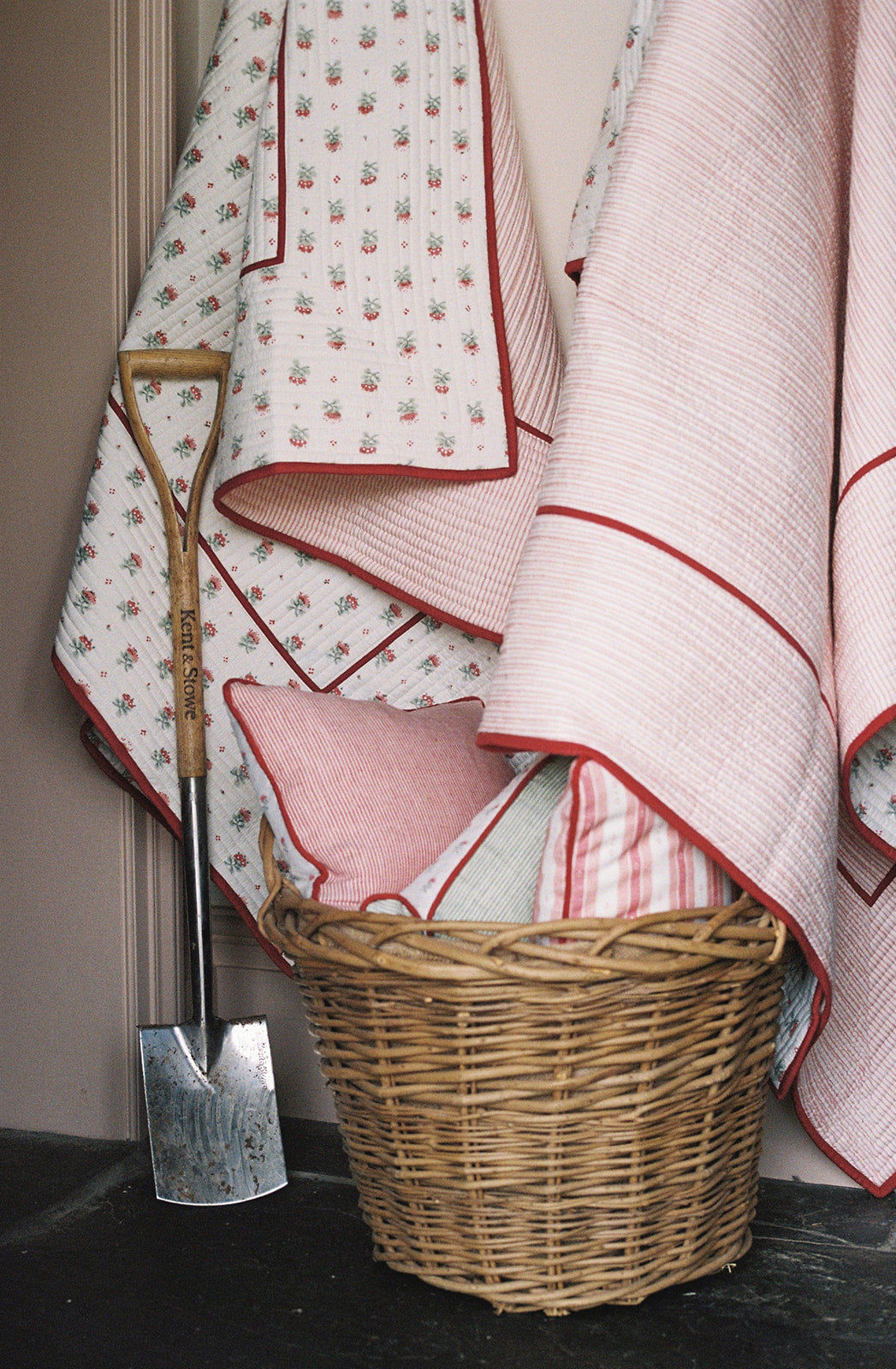 Blume King Size Quilt - Red