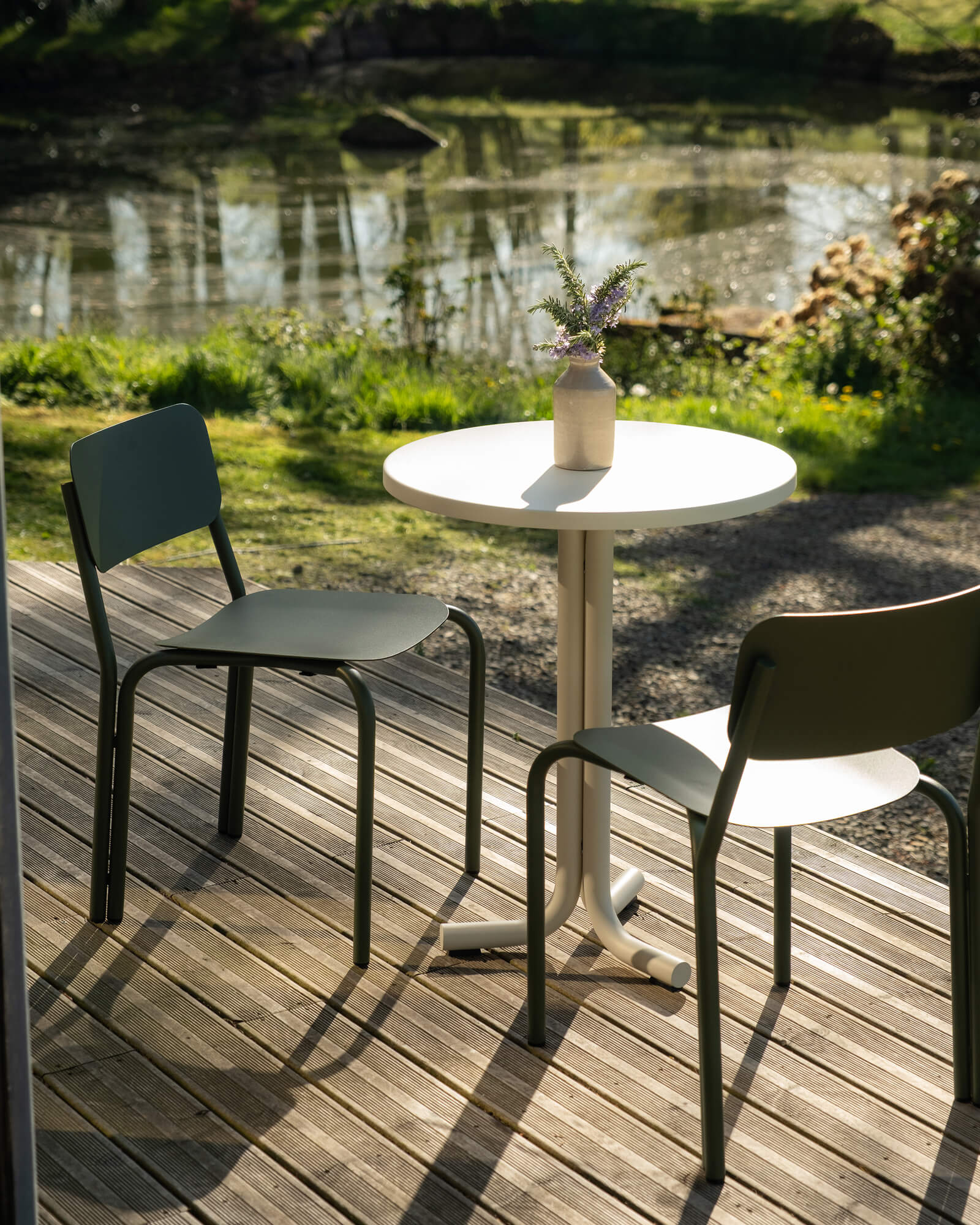 Nokk Cáfe Table