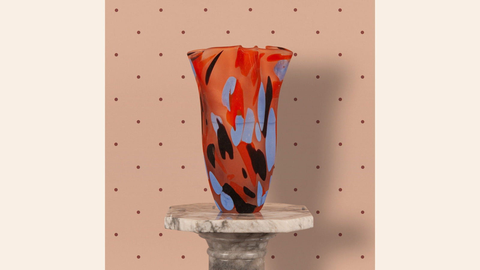 Dolce Dots Wallpaper, Roulade, Roll