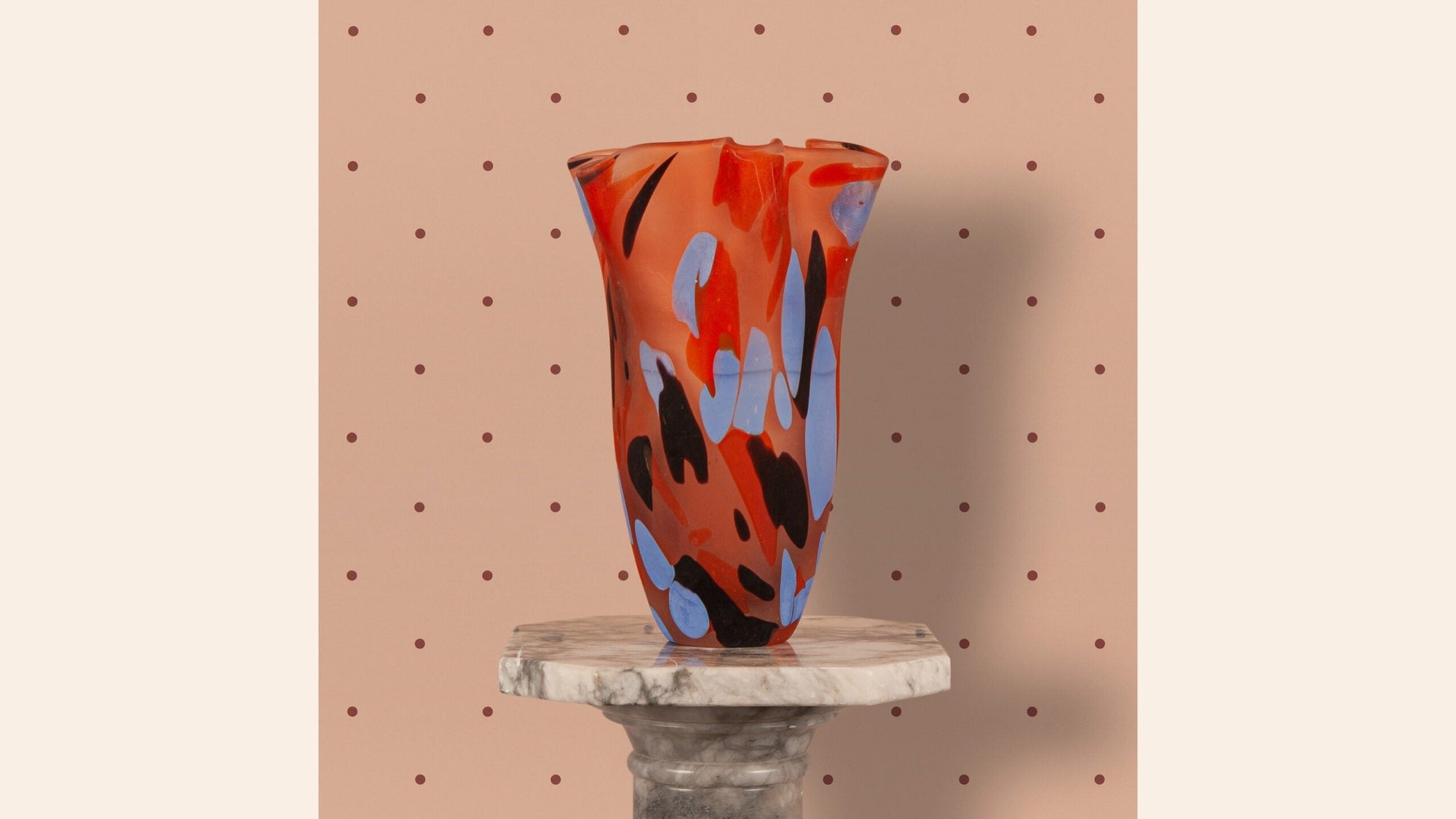 Dolce Dots Wallpaper, Roulade, Roll