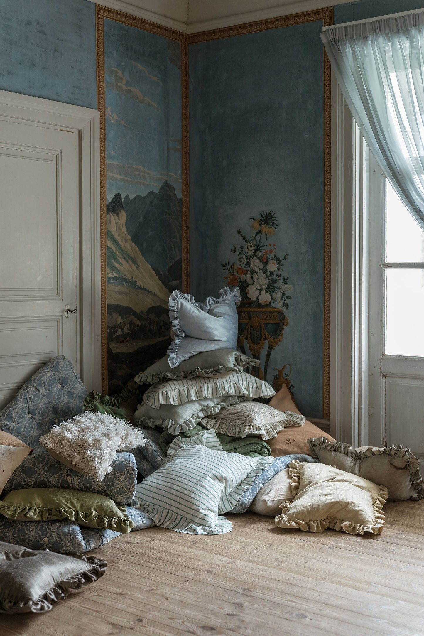 Ruffle Silk Cushion Pear