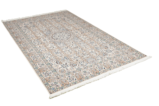 Nain La Kelim Rug
