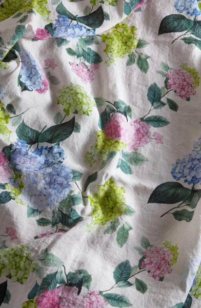 Hydrangea Linen Tablecloth