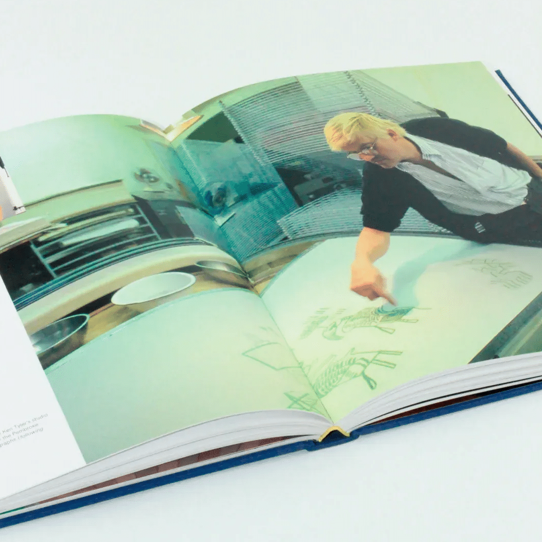 That's the way I see it: David Hockney Vintage Book