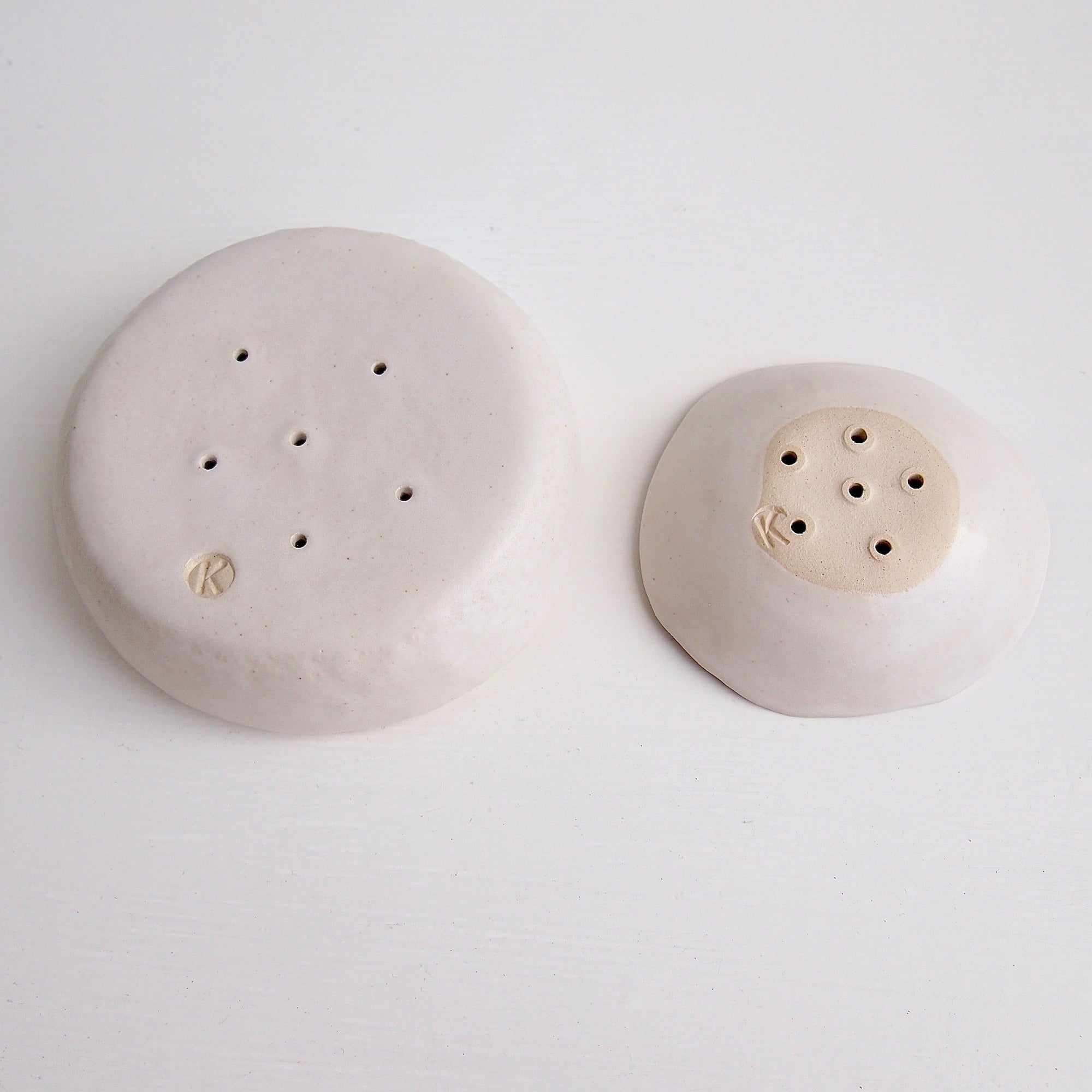 Handmade Grey and White Ceramic Soap Dish