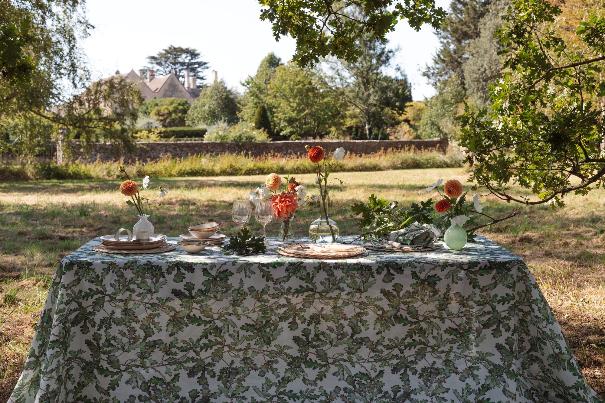 Oak Leaf Linen Table Cloth