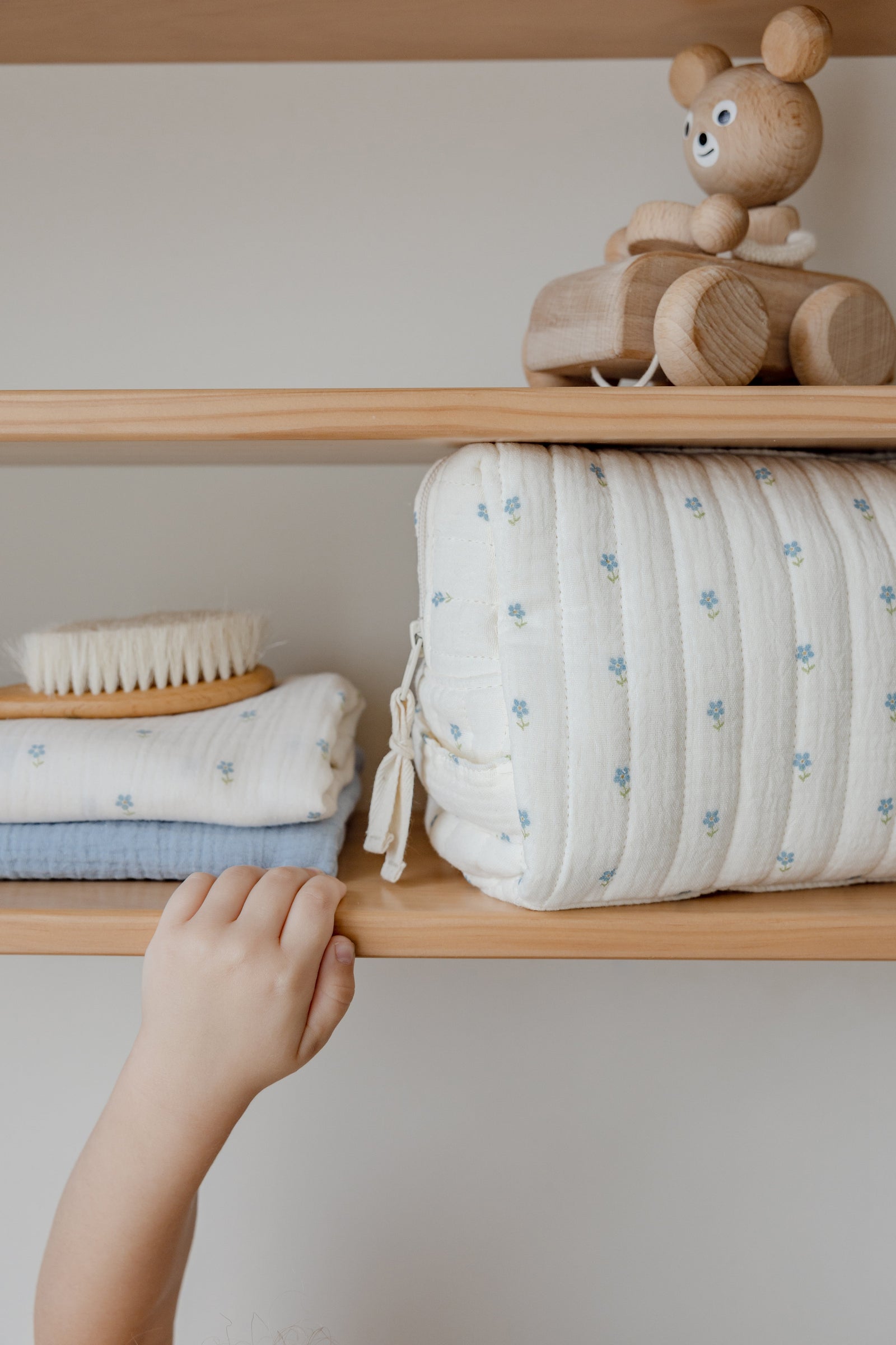 Soft Loaf Pouch – Periwinkle