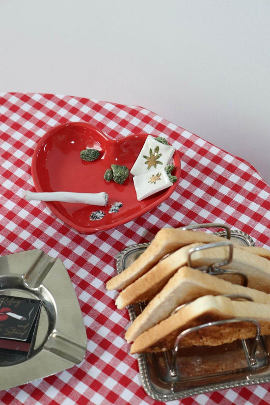 Rounded Weed Heart Ashtray