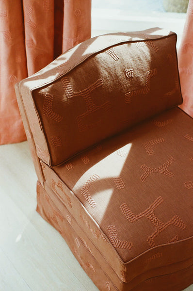 Felix Slipper Chair, Raphia, Clay-