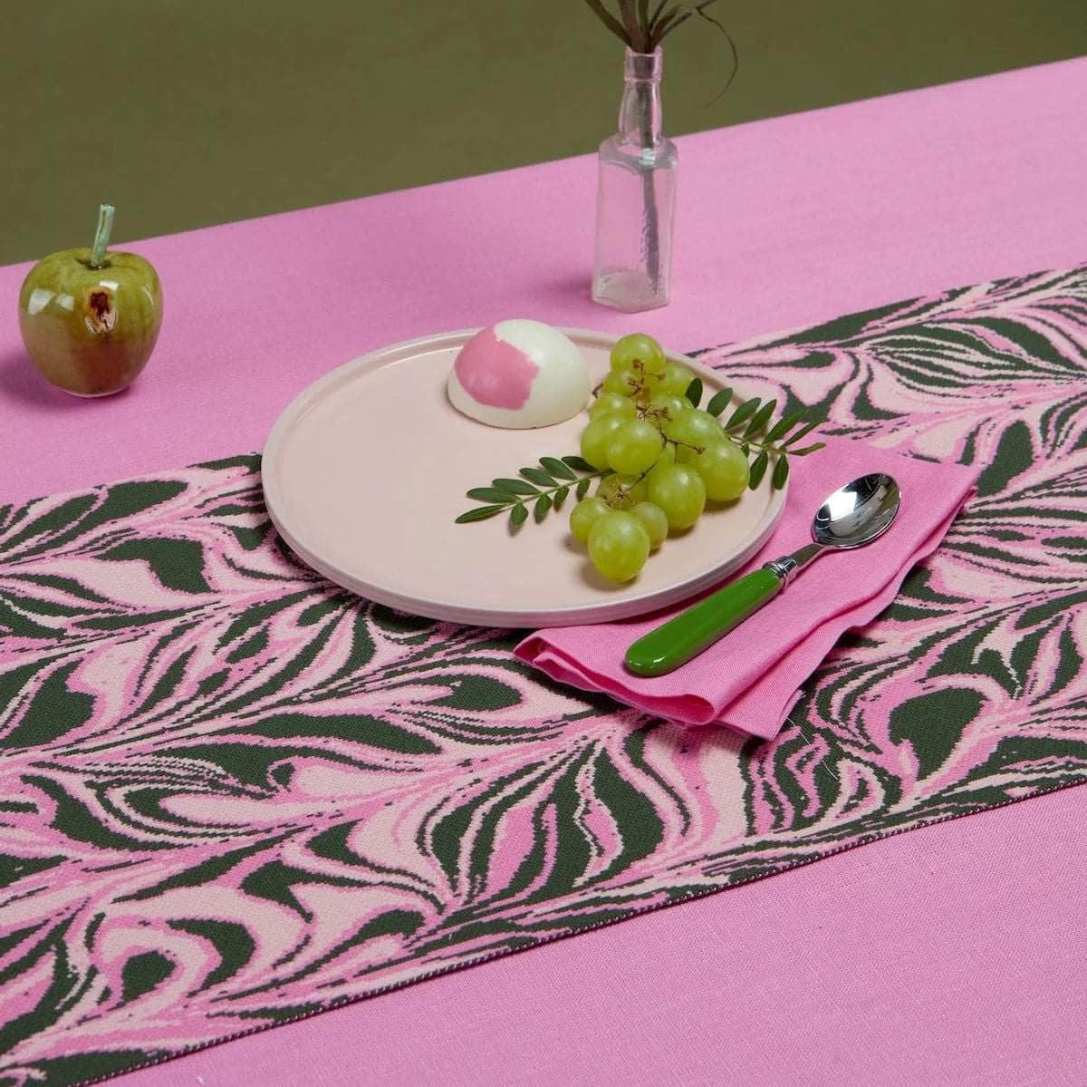 Table Runner Swirl - Pink Bloom