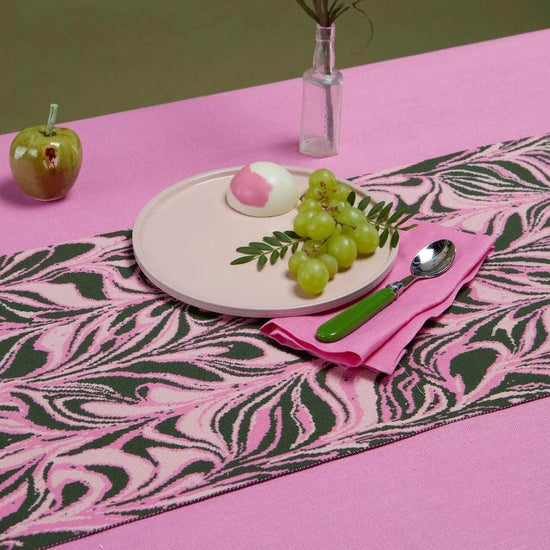 Table Runner Swirl - Pink Bloom