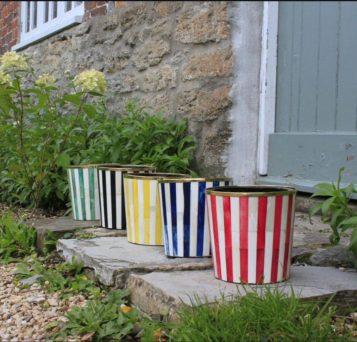 Round Inlay Planter | Medium |  Black | Striped
