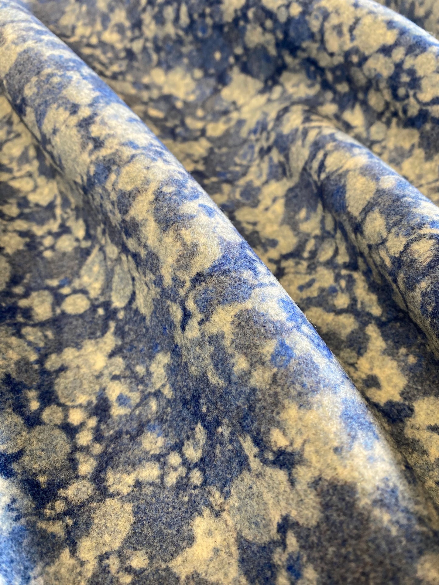 Marbled Fabric - 'Ditzy' Col: Blue Daze - 100% Wool