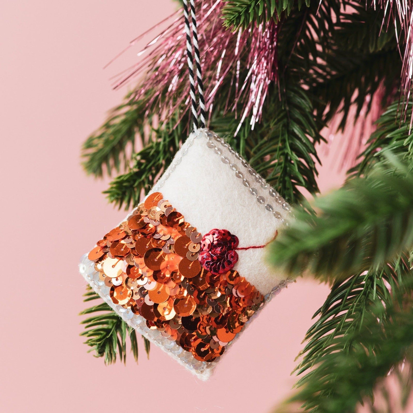 The Old Fashioned Hanging Ornament