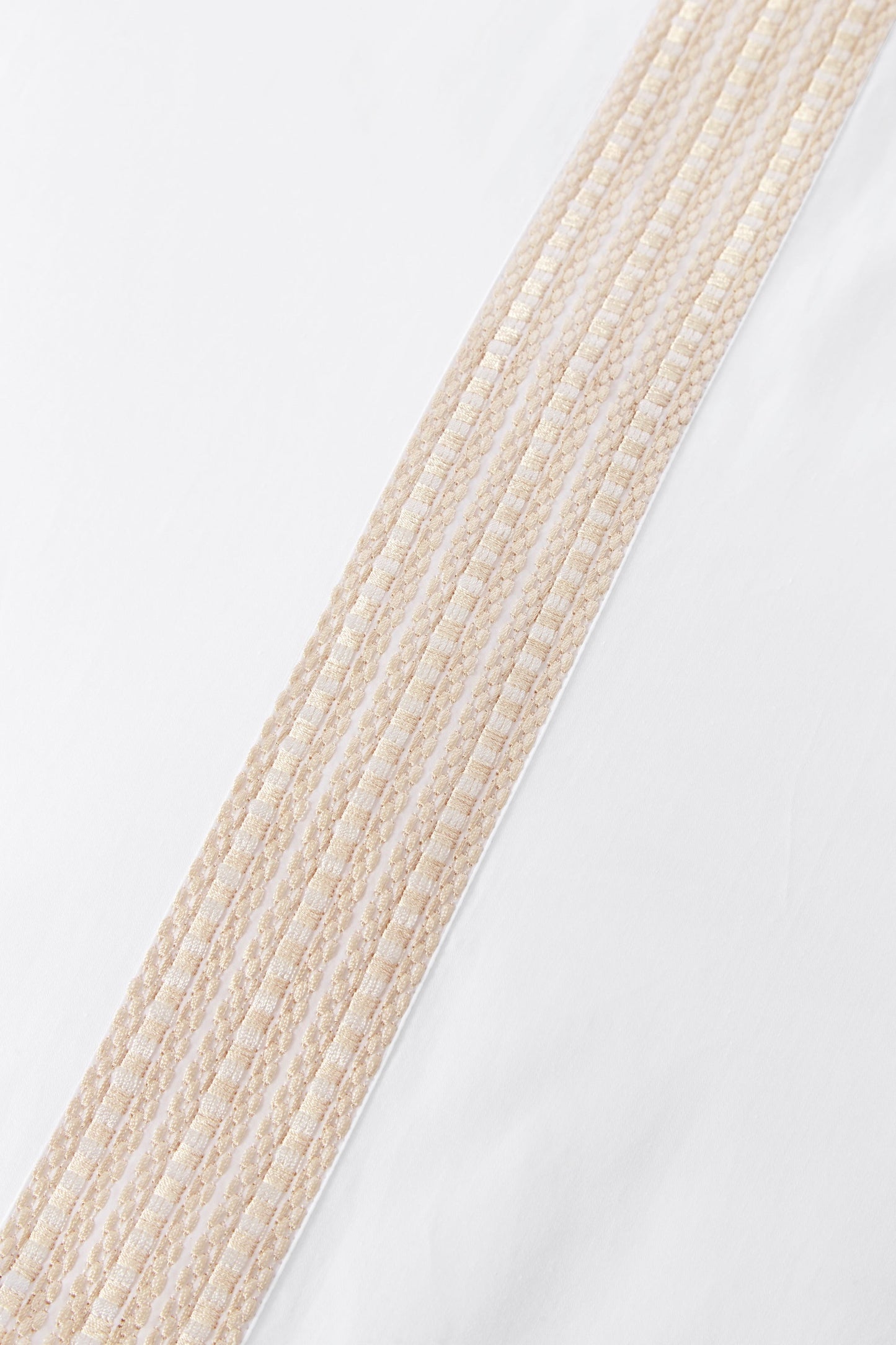 Raha Embroidered Duvet Cover - Classic White & Gold