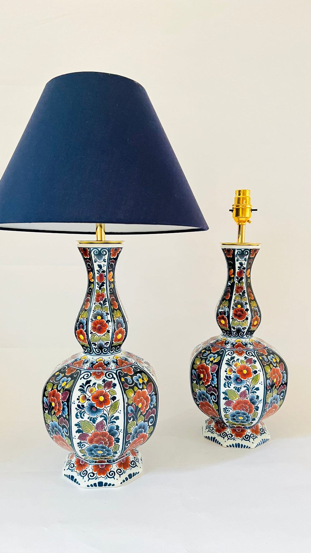 Large Antique Delft ‘Knobbelvaas’ Lamp