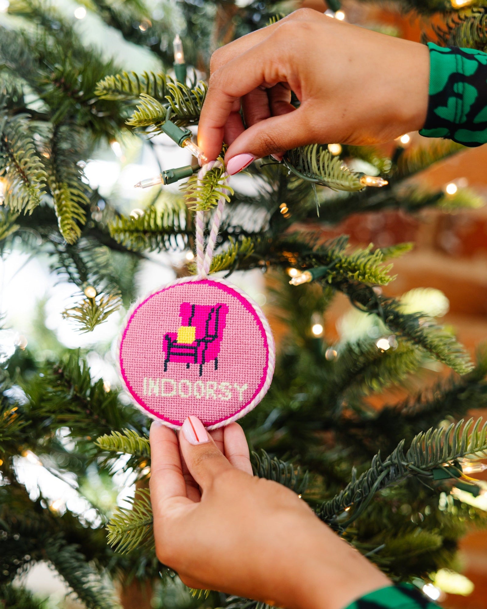 Needlepoint Ornament - Indoorsy