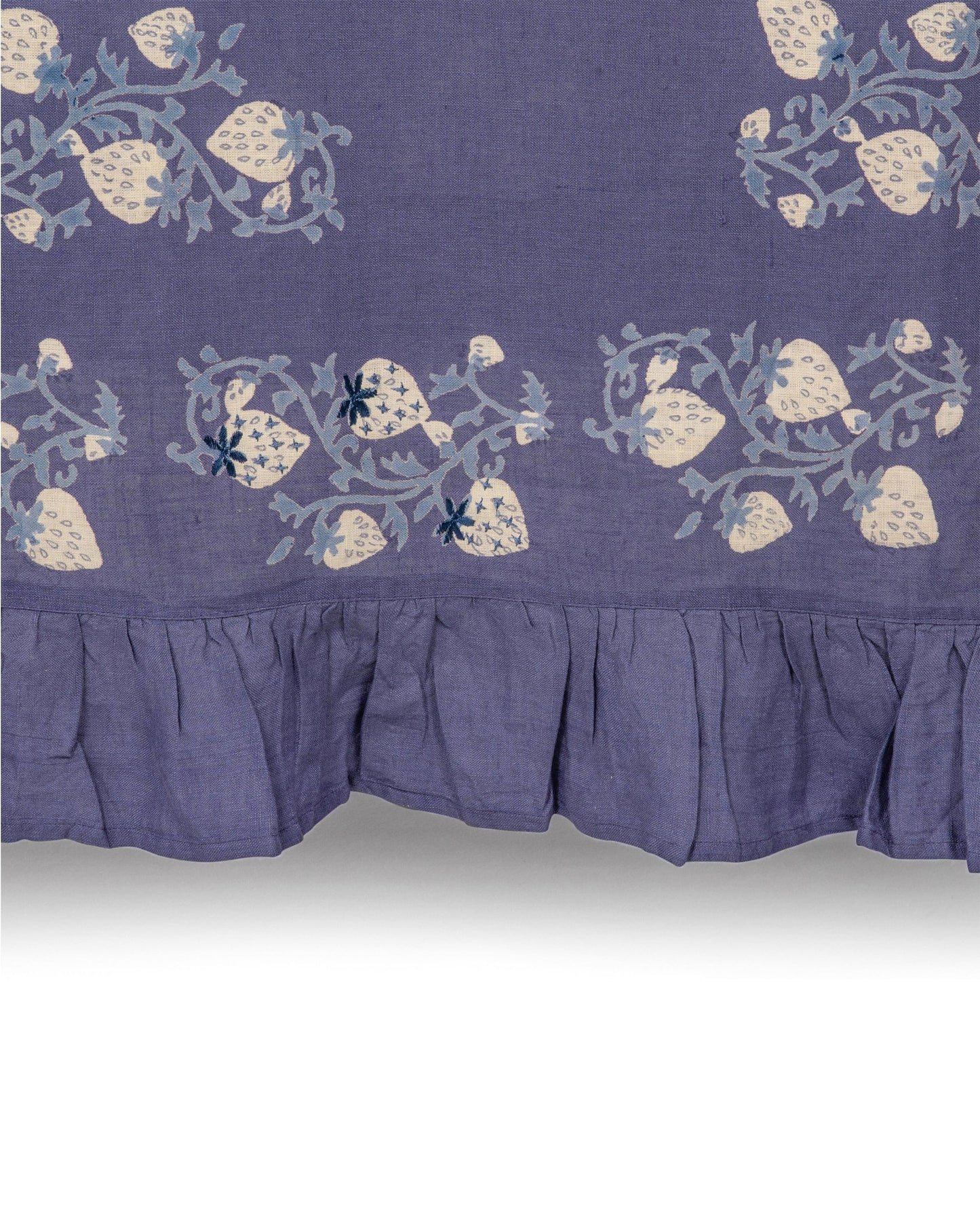 Fraises Des Bois Tablecloth