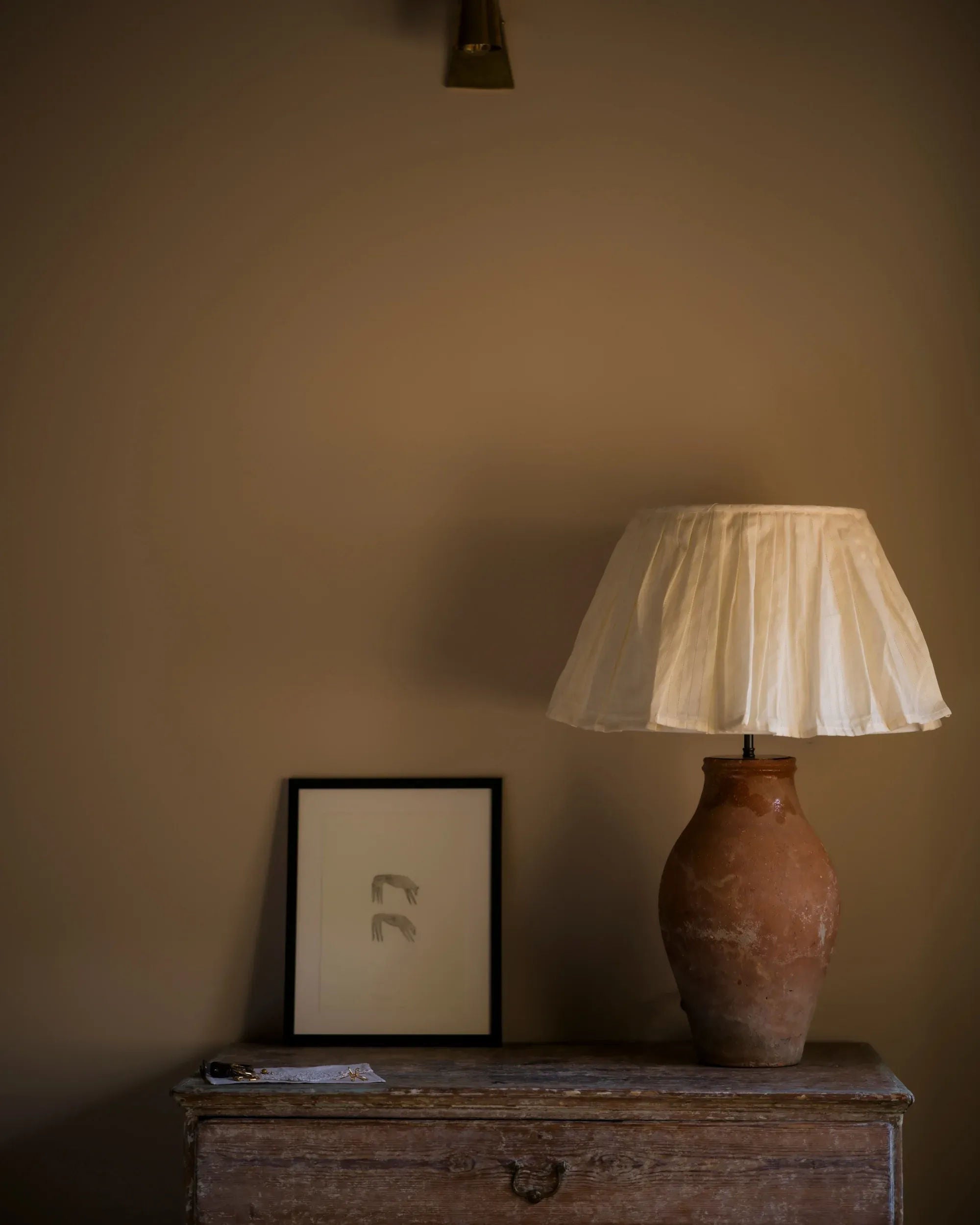 The Embroidered Loose Pleat Lampshade in Daisy