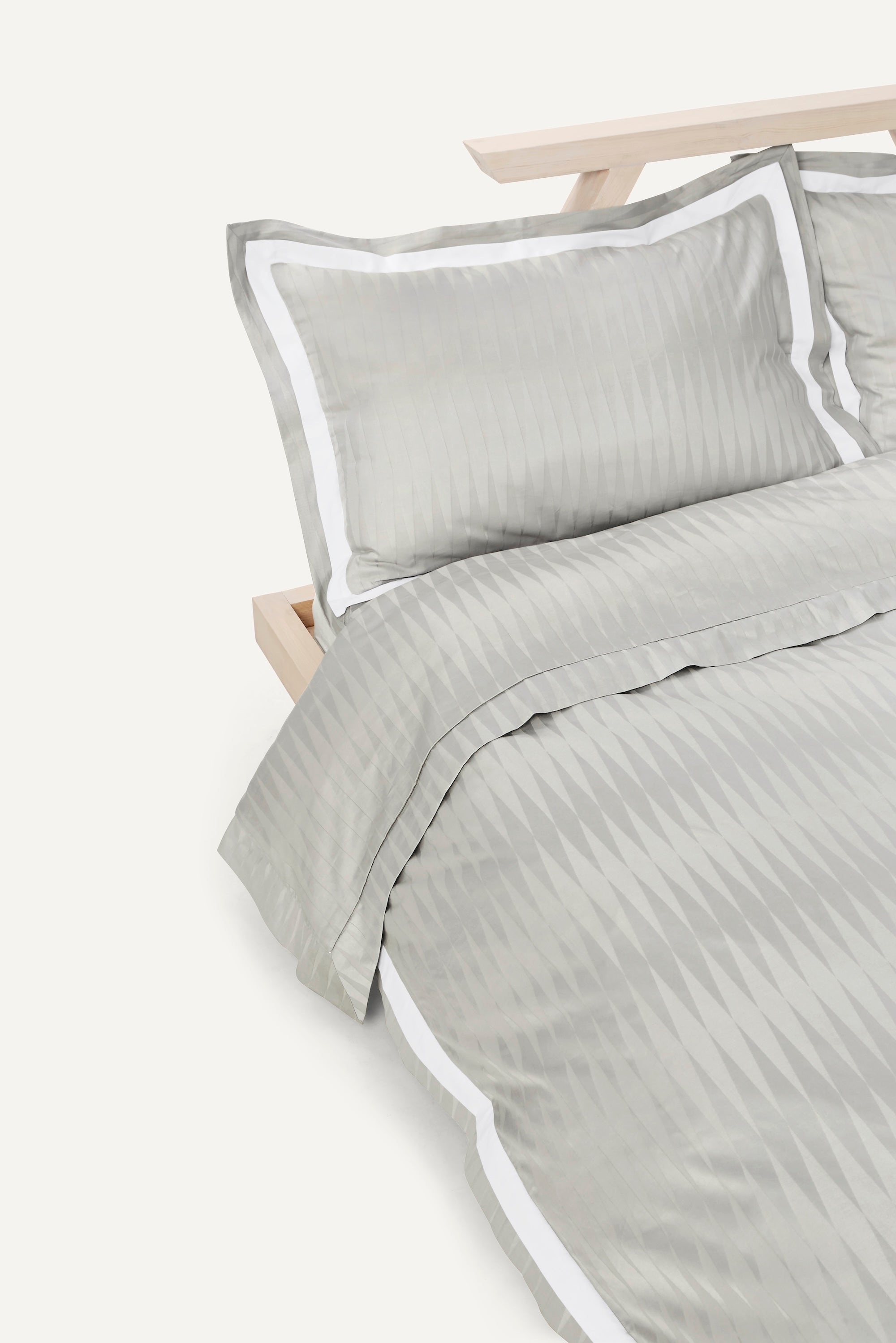 Jacquard Organic Cotton Duvet Cover - Sterling Silver