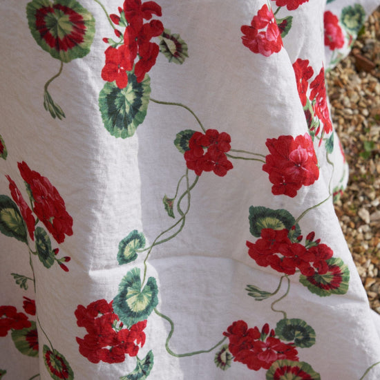 Geranium Linen Tablecloth