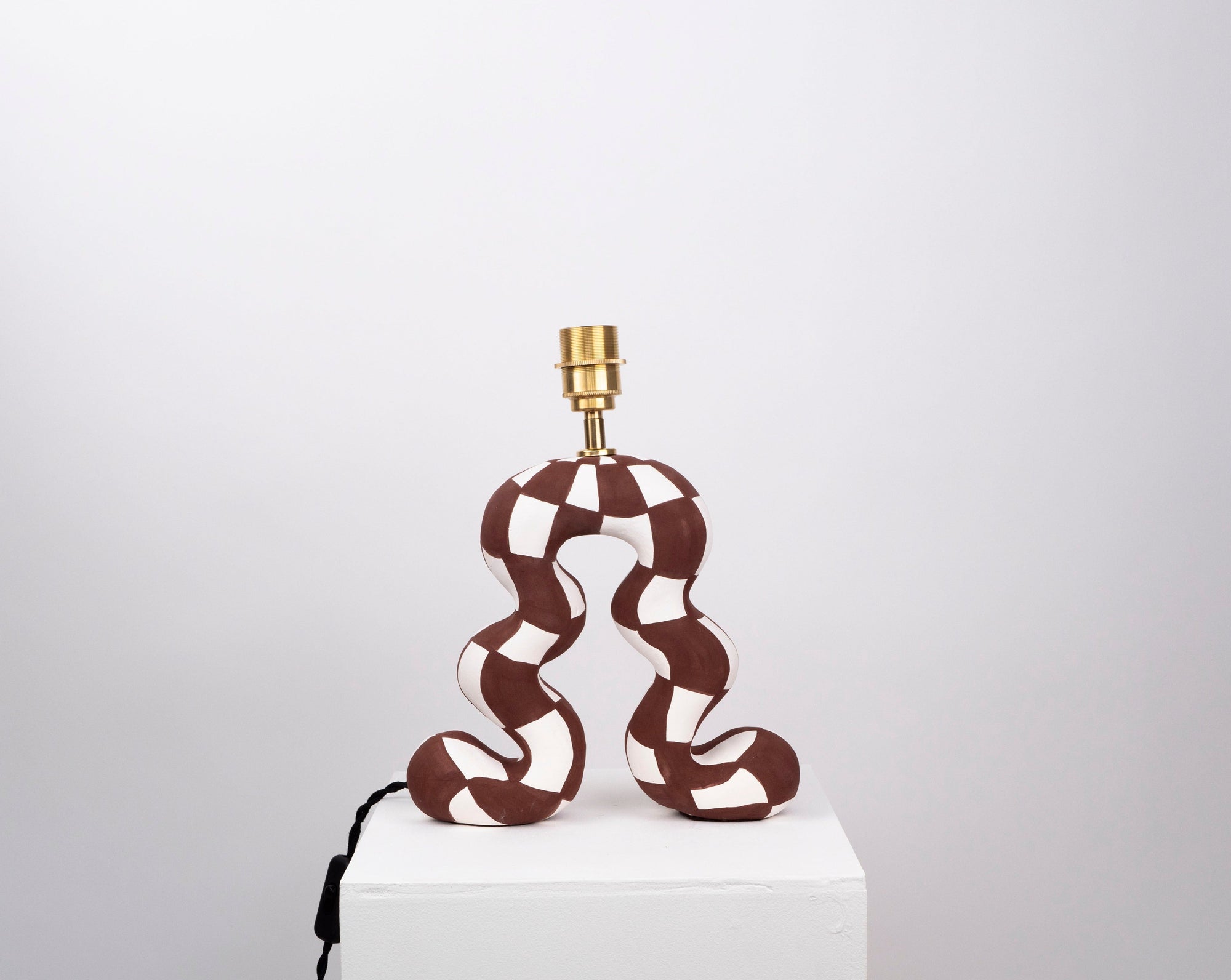 'Wiggle' Table Lamp - Brown & White Checkerboard