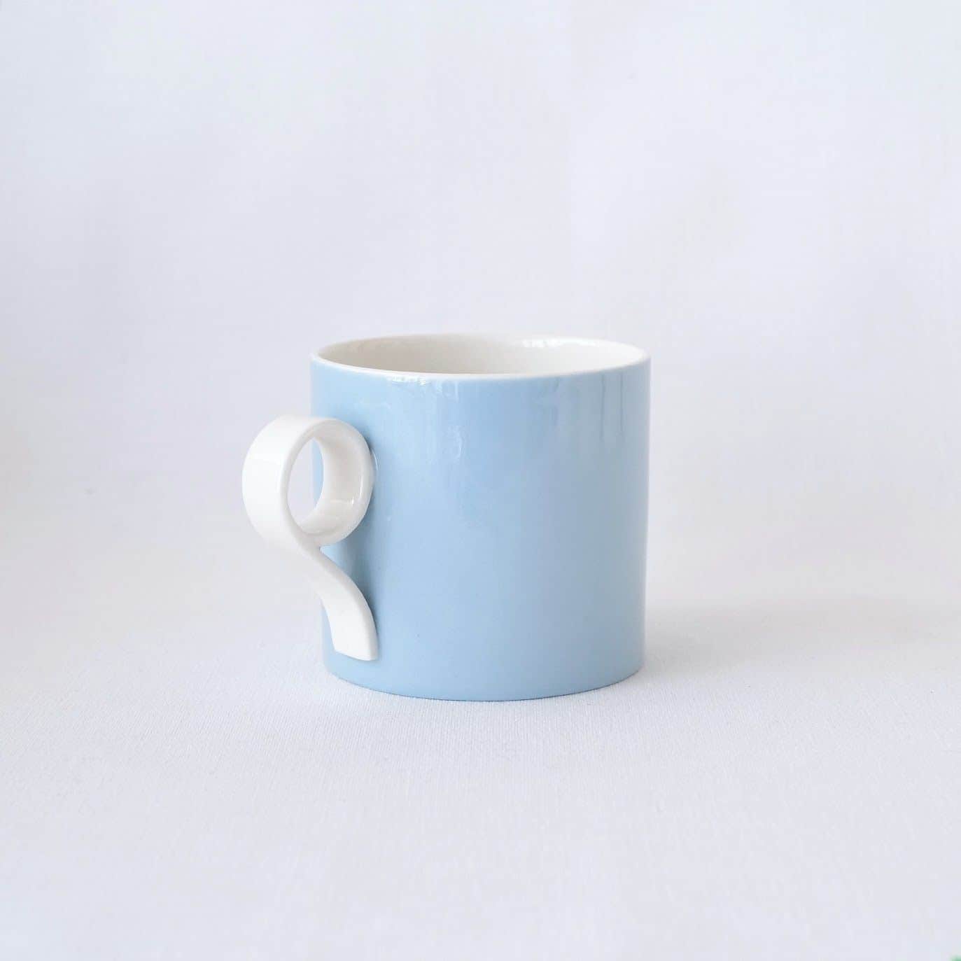 Medium Mug in Celestial Blue