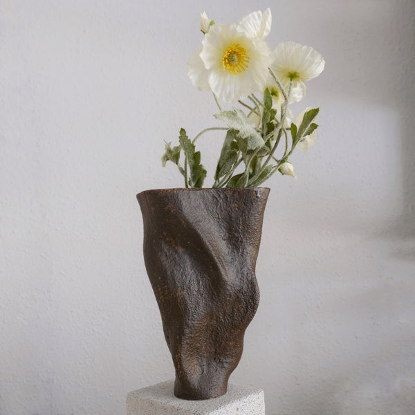 Luma - Stoneware Vase - Magdalena Clay