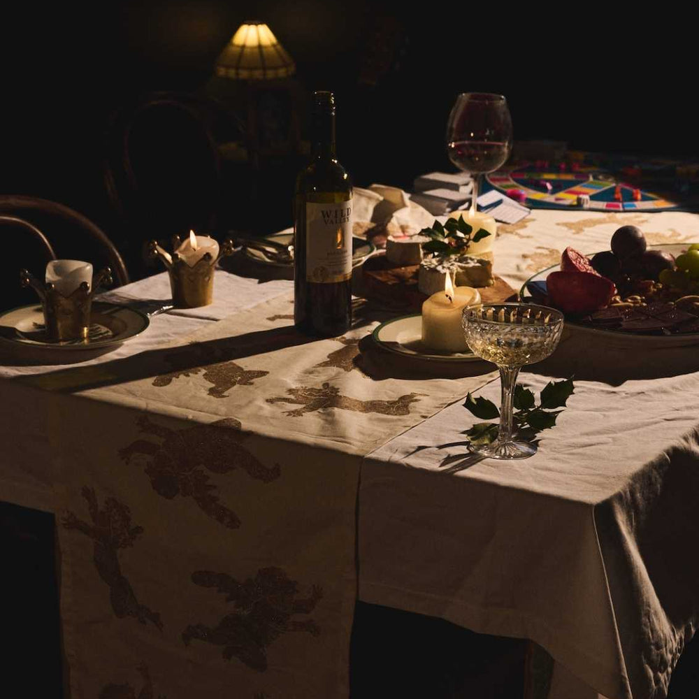 Christmas Cherub Table Runner