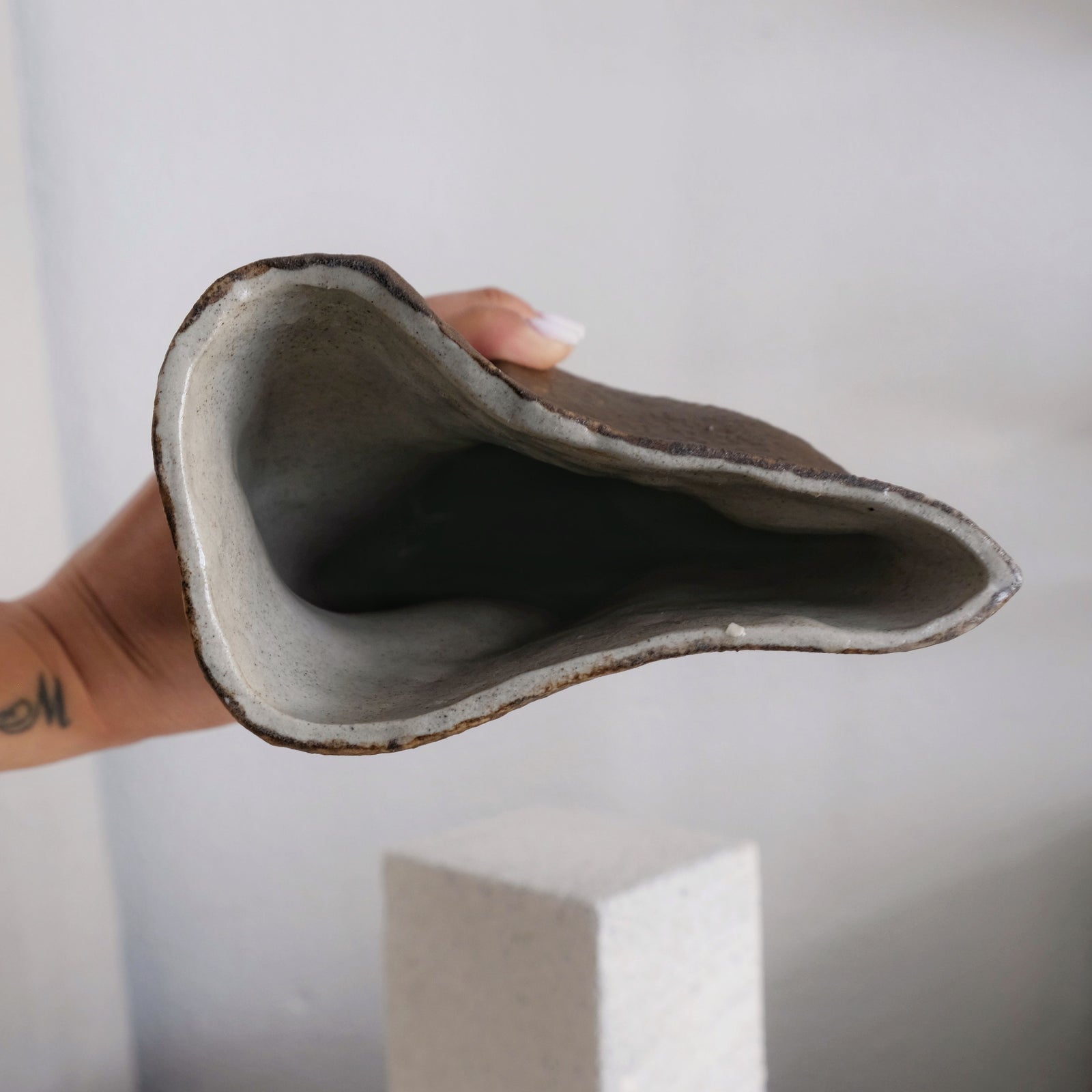 Luma - Stoneware Vase - Magdalena Clay