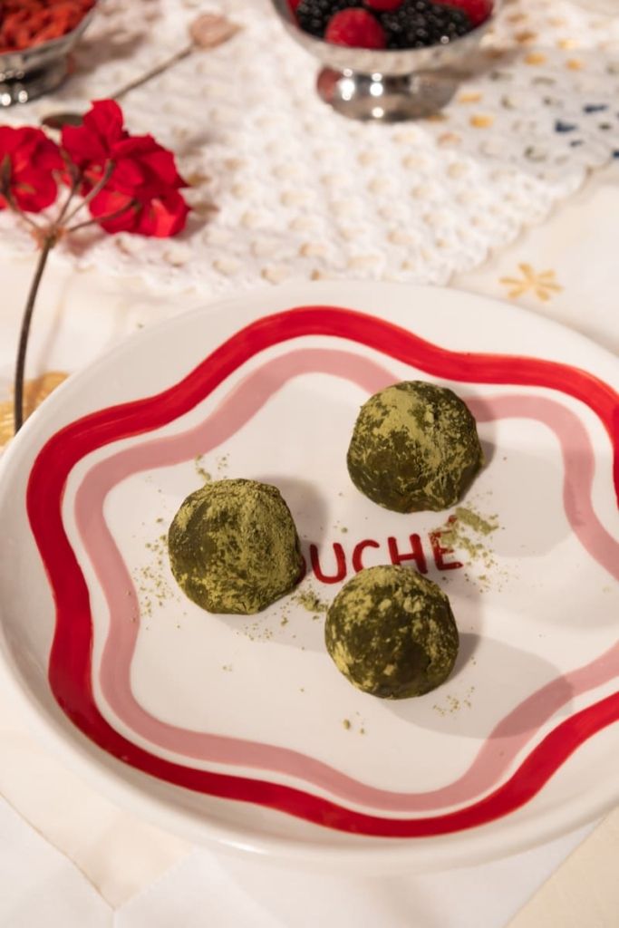 Touché Dessert Plate