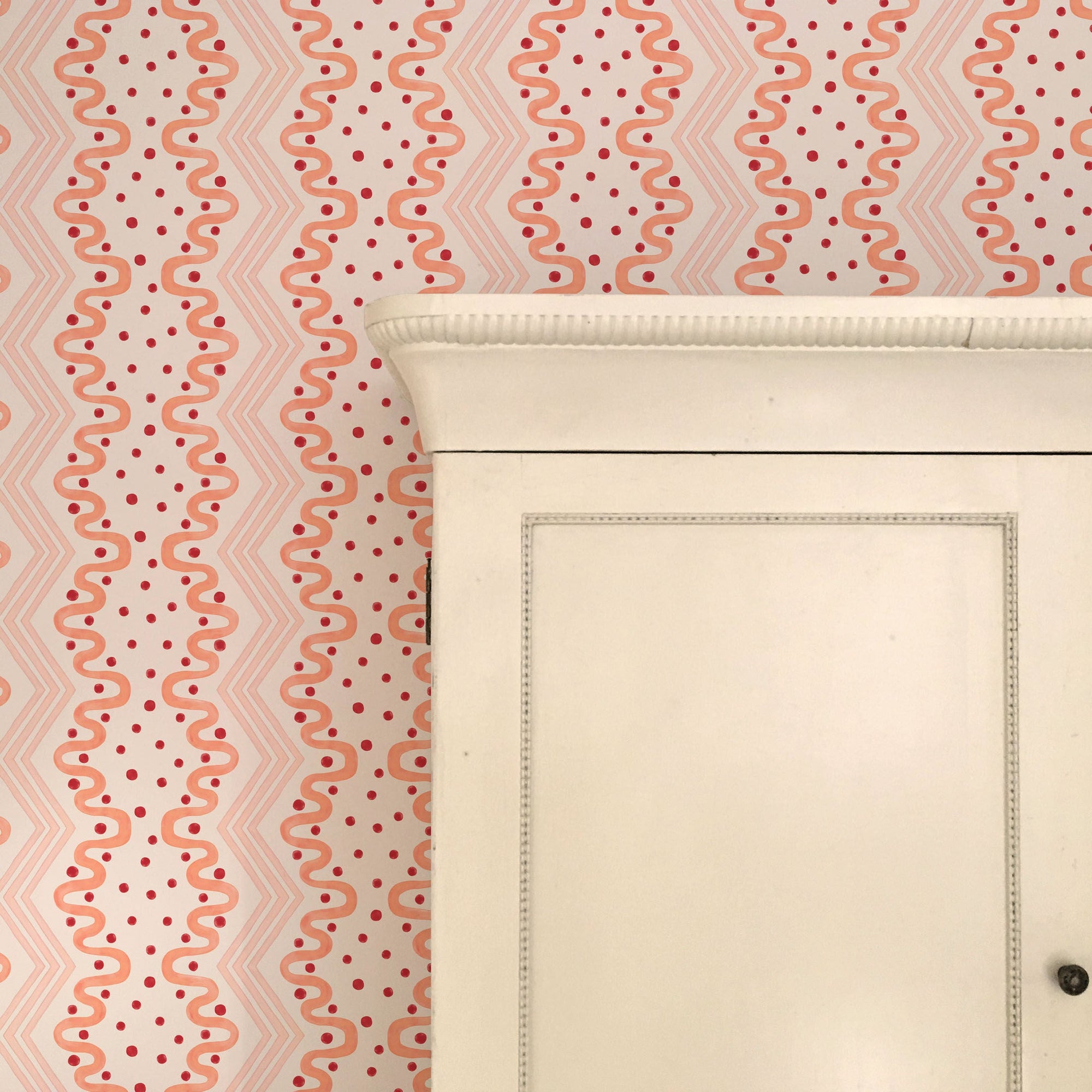 Madame Ziggle Wallpaper - Pink and Coral