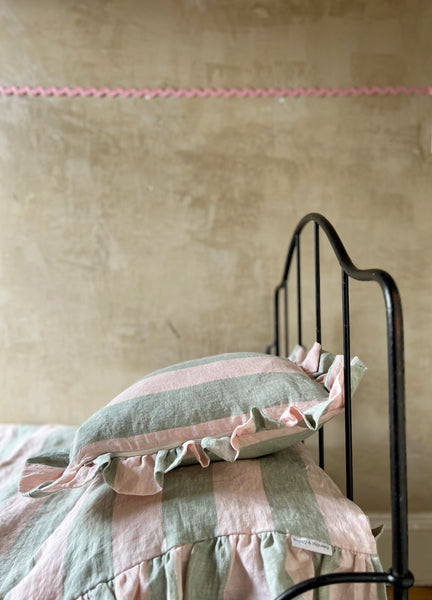 Ruffle Cushion in Gelato