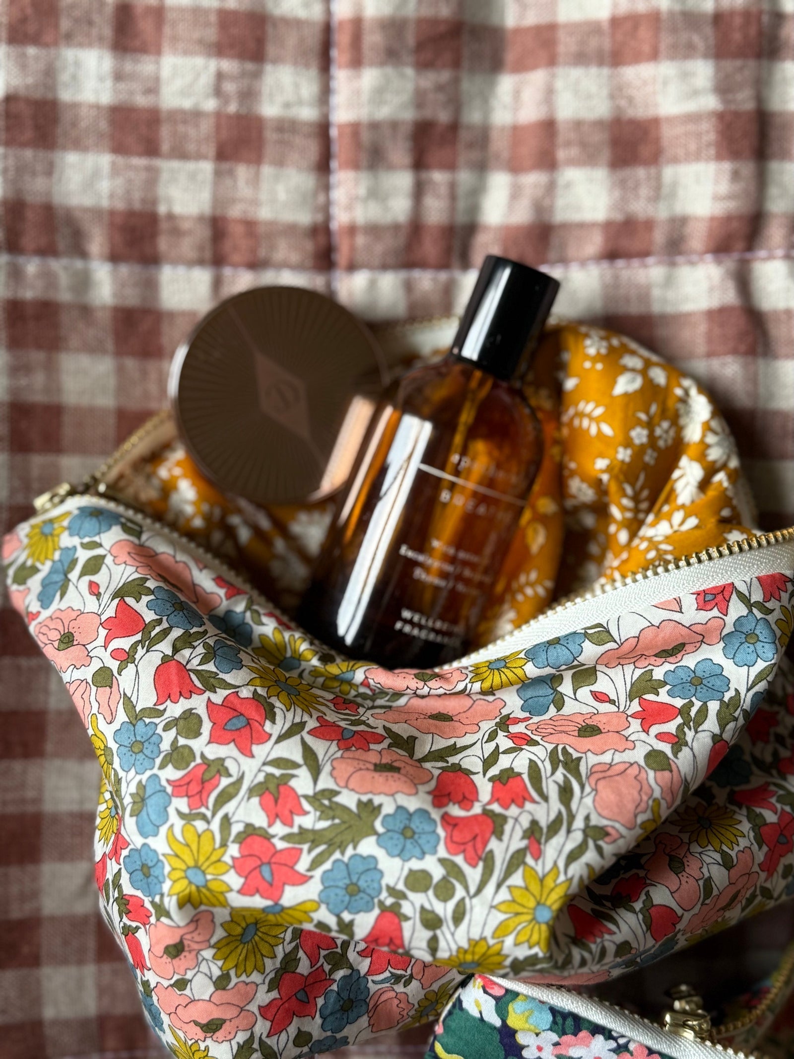 Pouch made from Liberty Fabric 'Poppy and Daisy Multi'