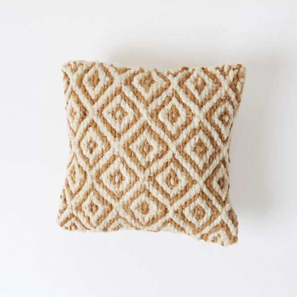 Pelero Cushion