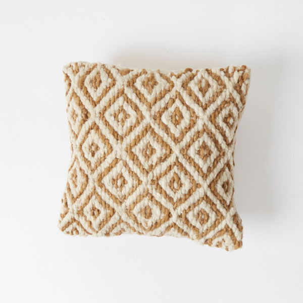 Pelero Cushion