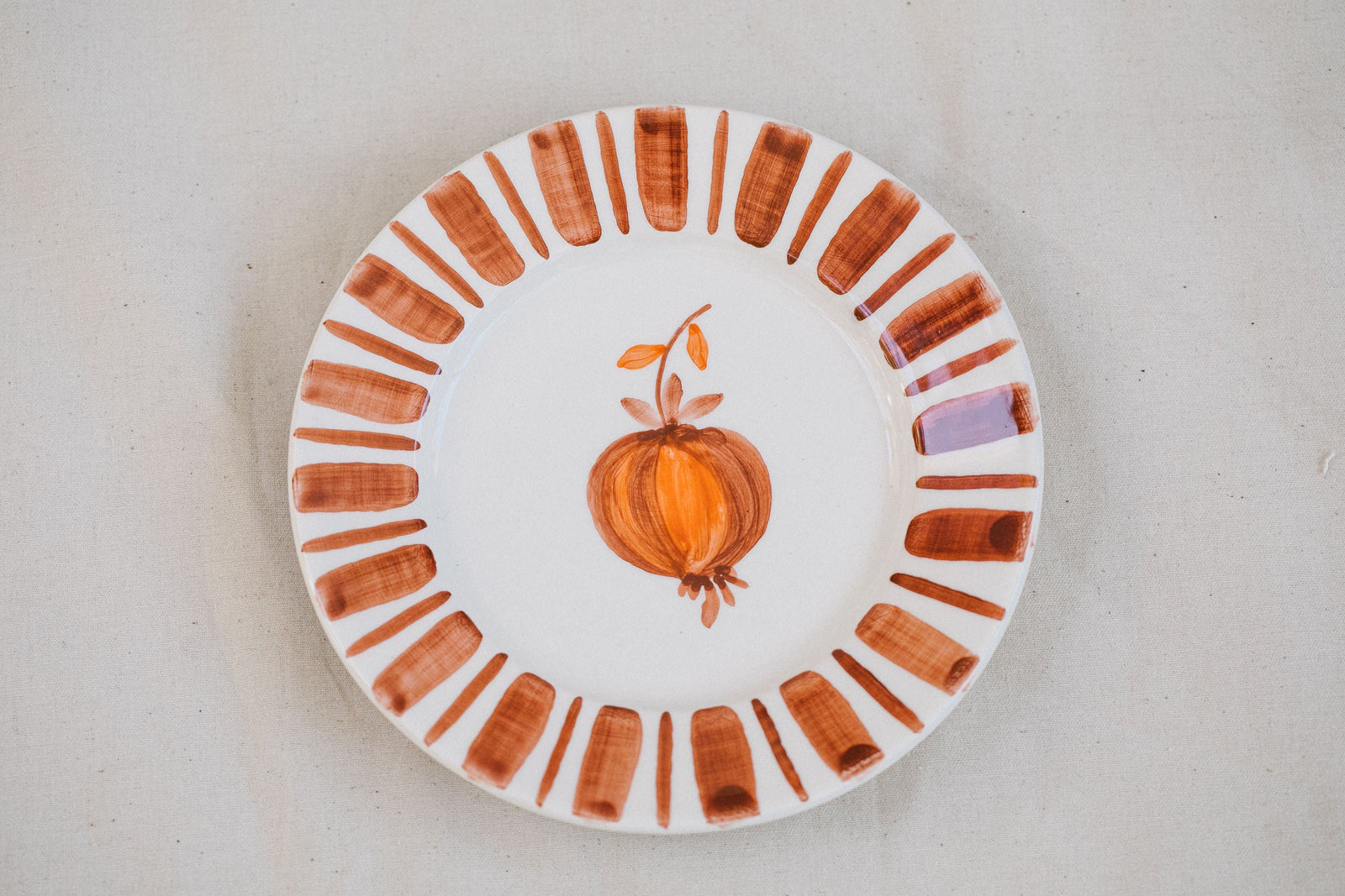 Brown Serving Plate – The Portuguese Chitas