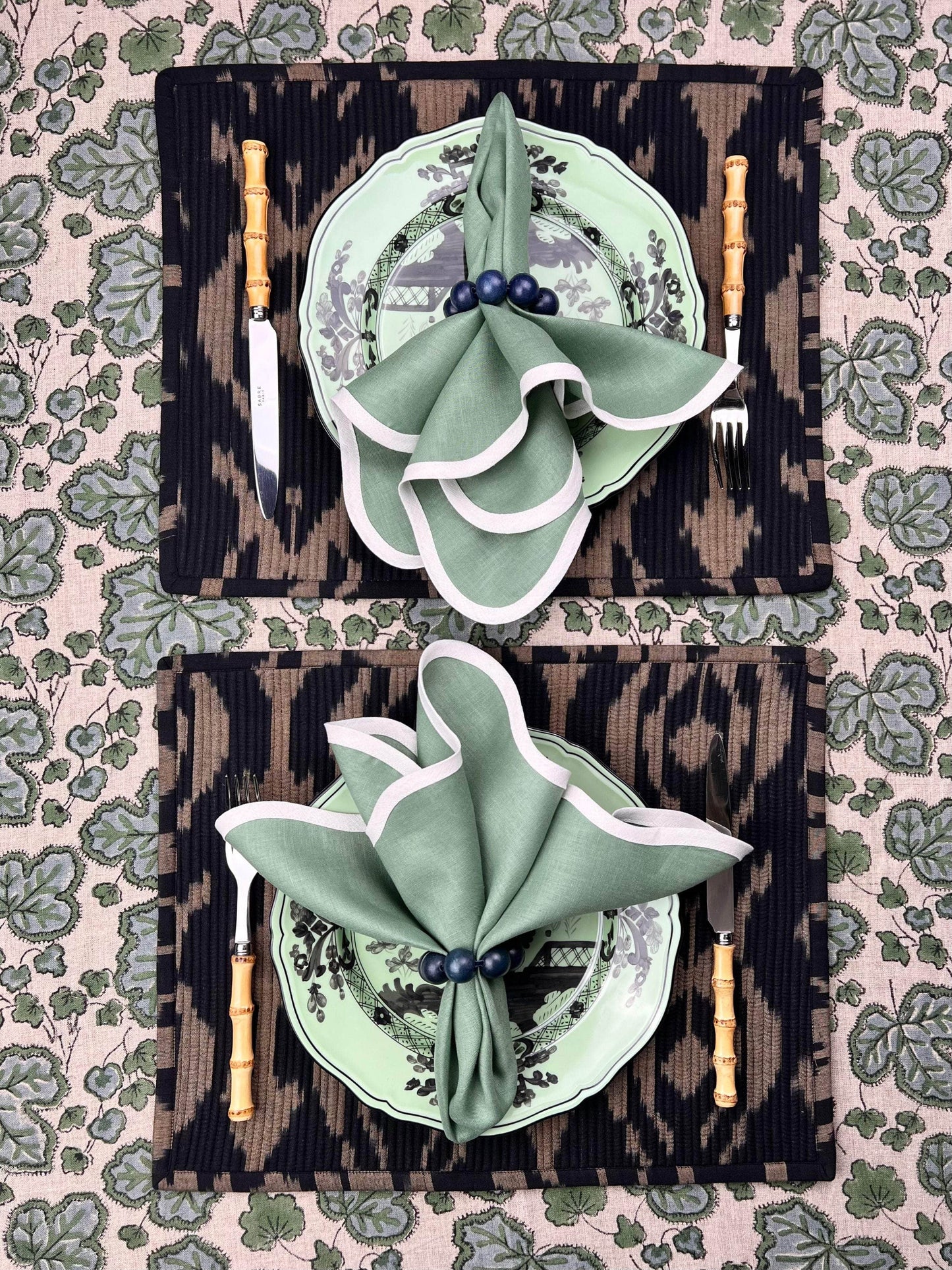 The Breakfast Ikat Placemat - Black & Taupe