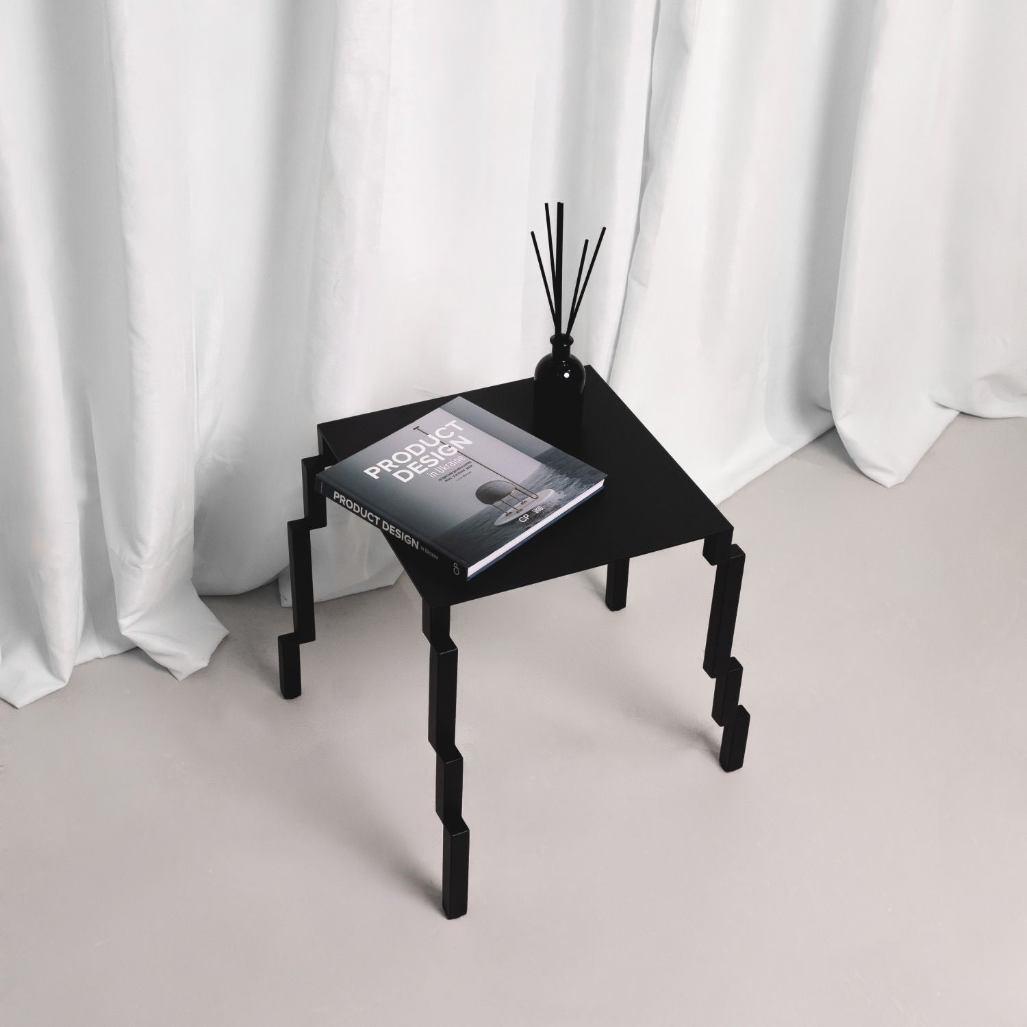 Bug 4040 - Side Table