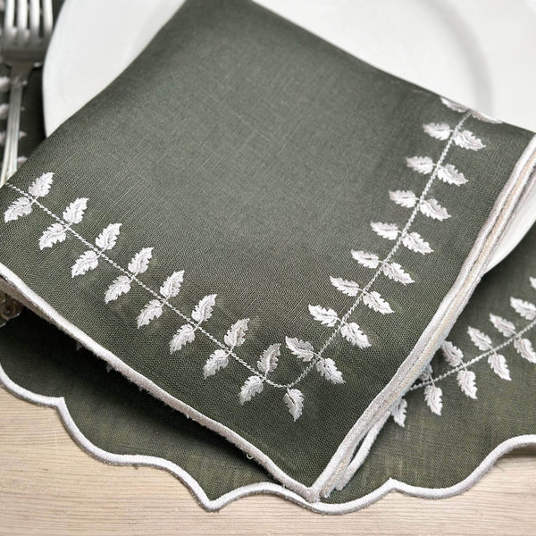COURONNE - Garland Embroidery Placemat and Napkin Set