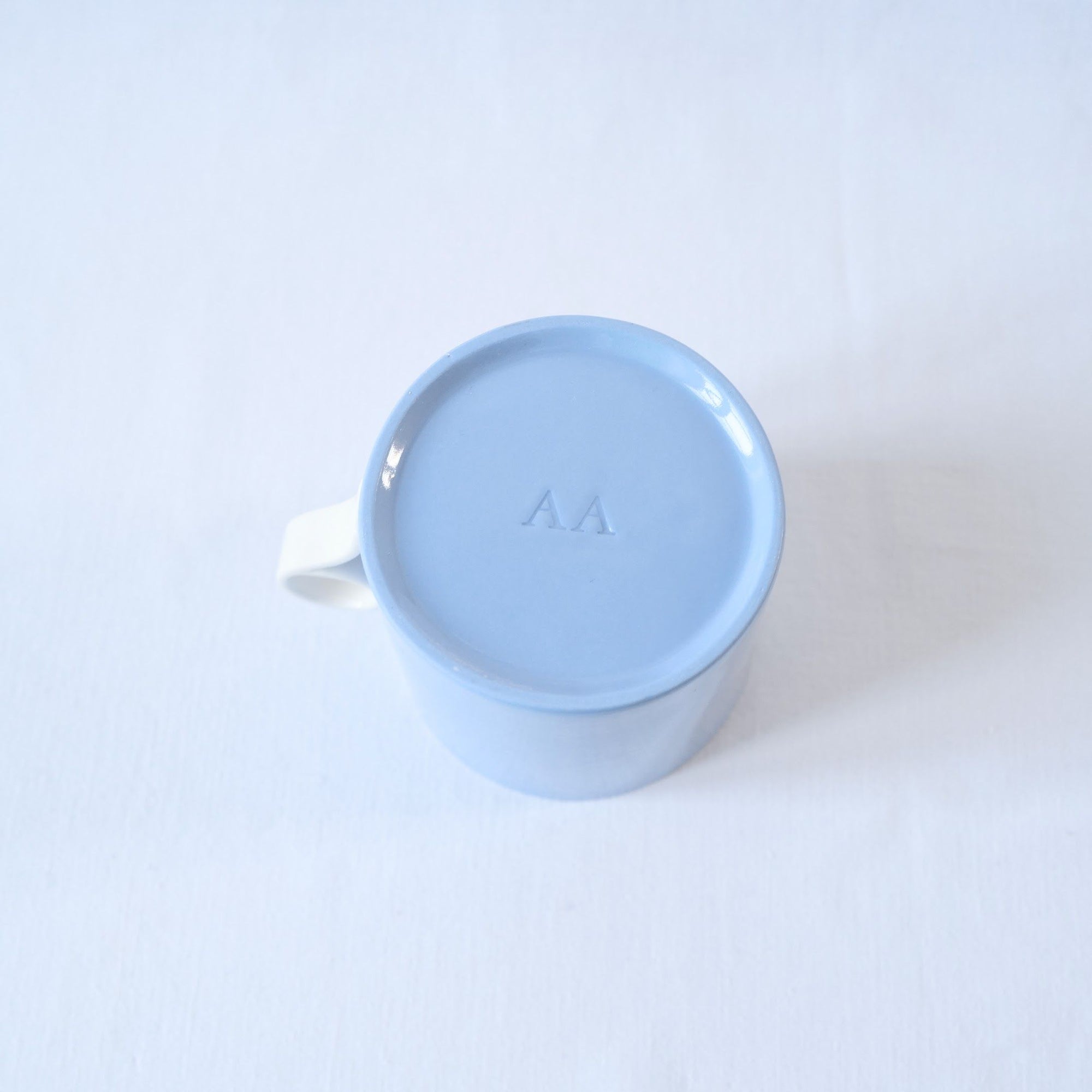 Large Mug in Cornflower - Loop Handle