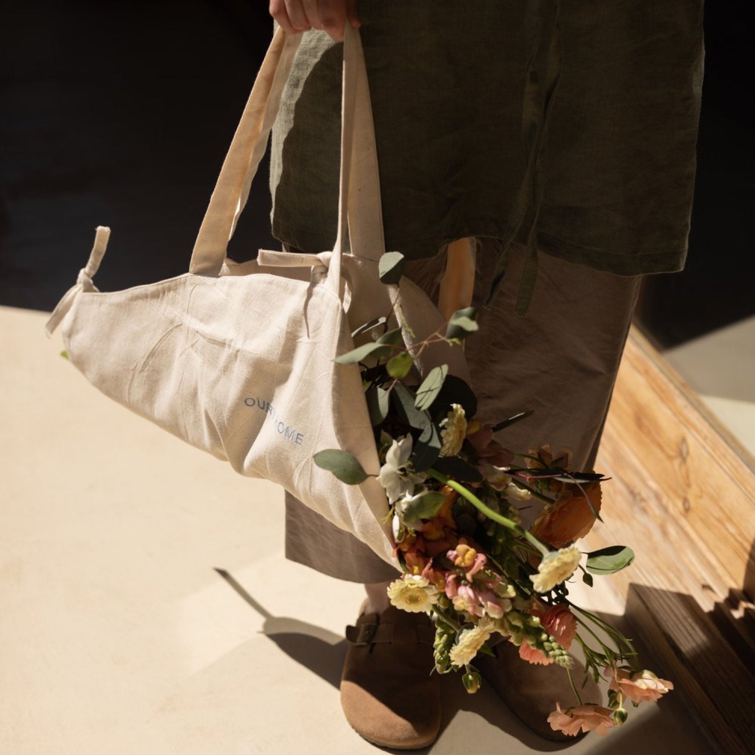 Flower Bag – Organic Cotton with Blue Embroidery