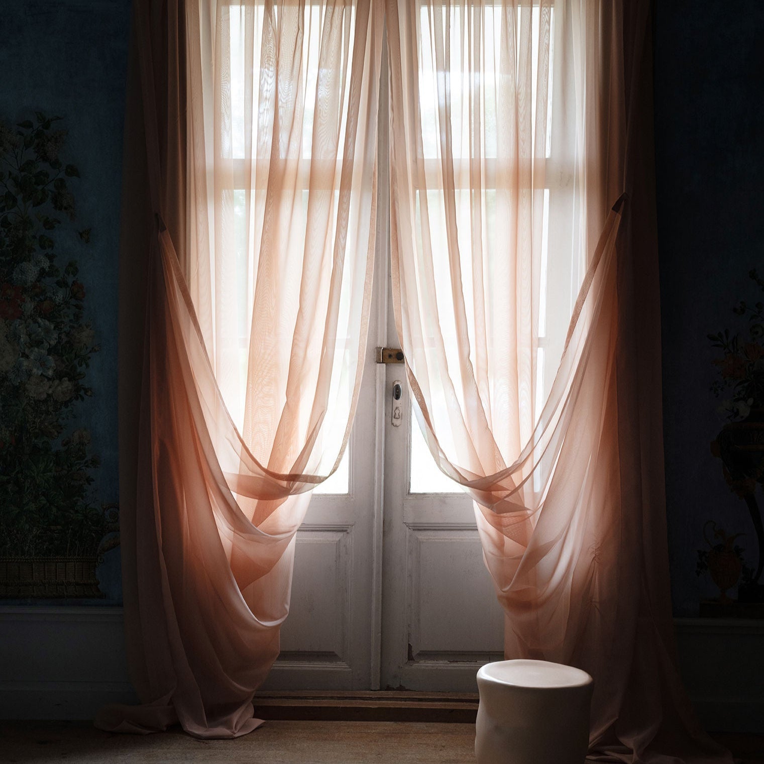 Curtain Hotel Sheer Soft Rouge