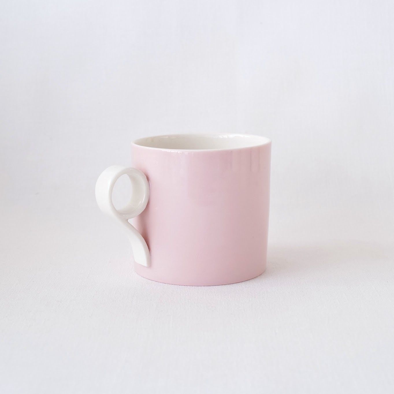 Medium Mug in Pale Pink